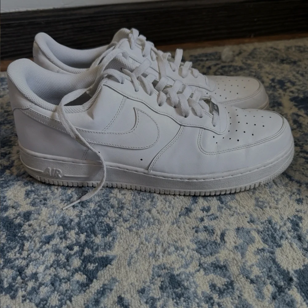 Nike Men's White Sneakers